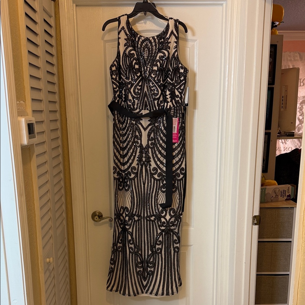 R&M Richards Black and Champagne Dress